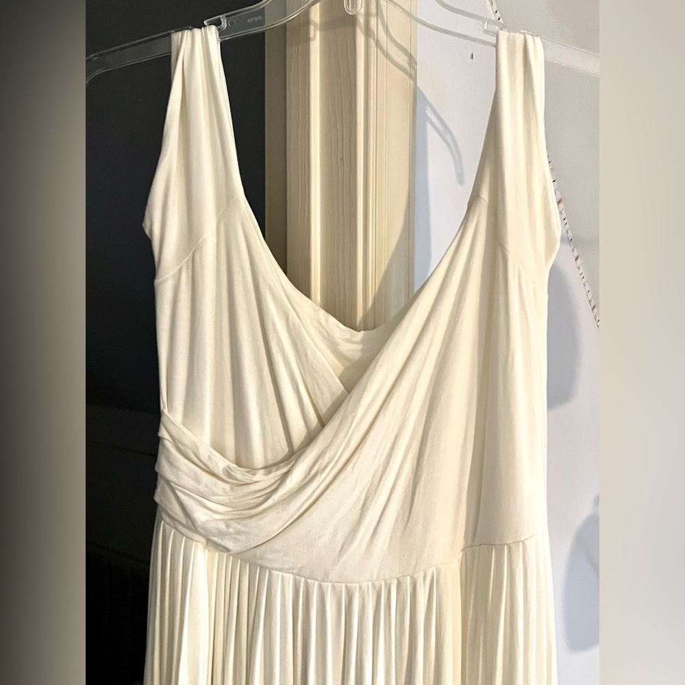 White maternity dress - large brand: Sew Trendy